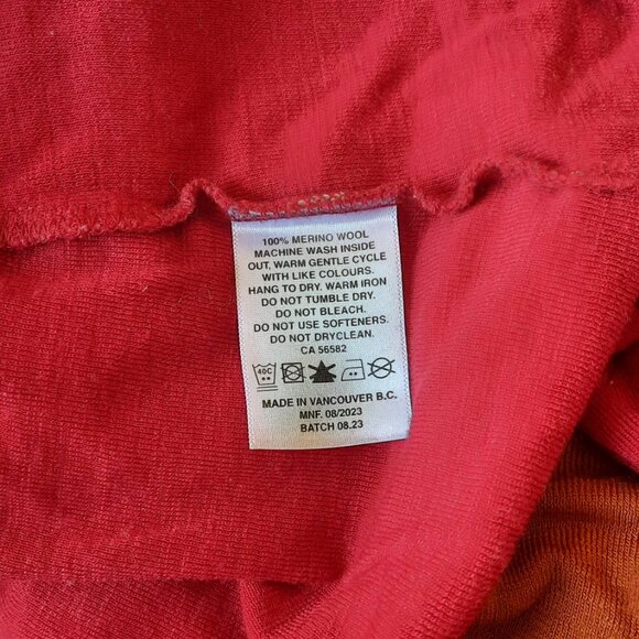 Simple Merino turtleneck in red/rouge size xlarge - Picture 6 of 12